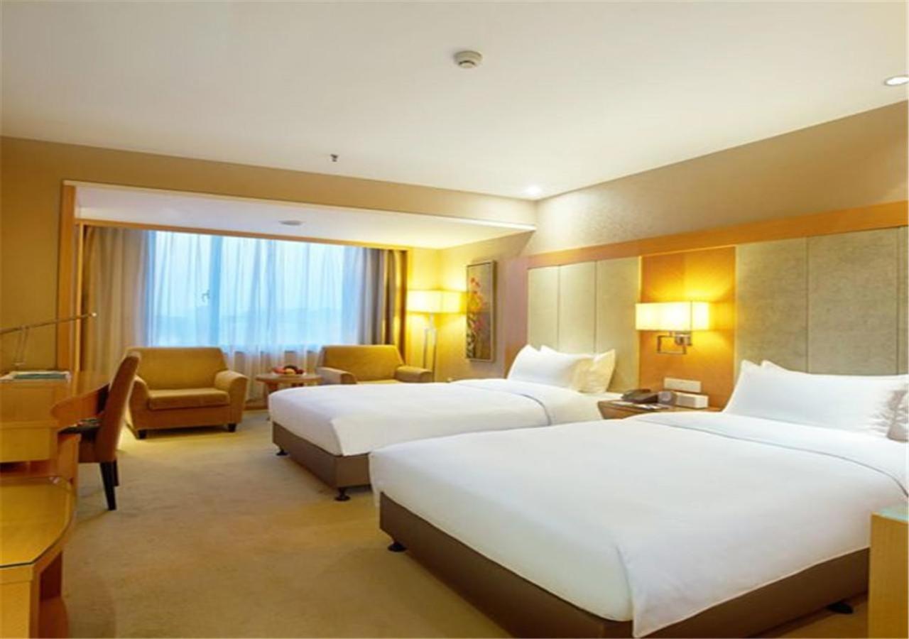 Hotel Park Residency Nilambūr Buitenkant foto