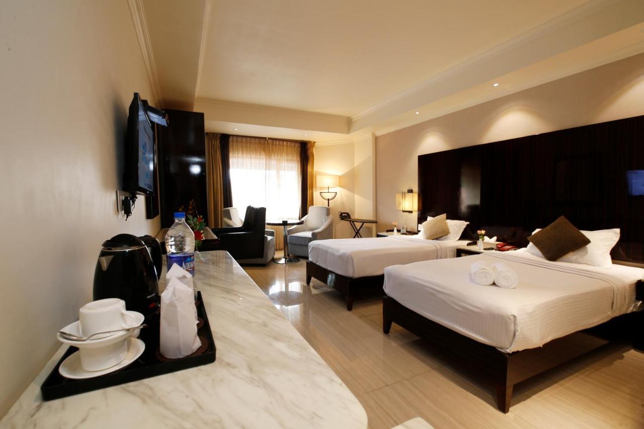 Hotel Park Residency Nilambūr Buitenkant foto