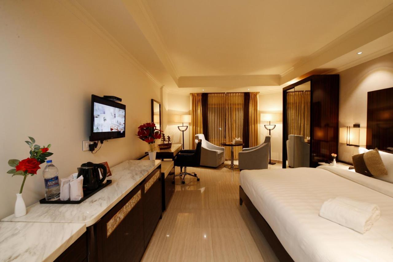 Hotel Park Residency Nilambūr Buitenkant foto