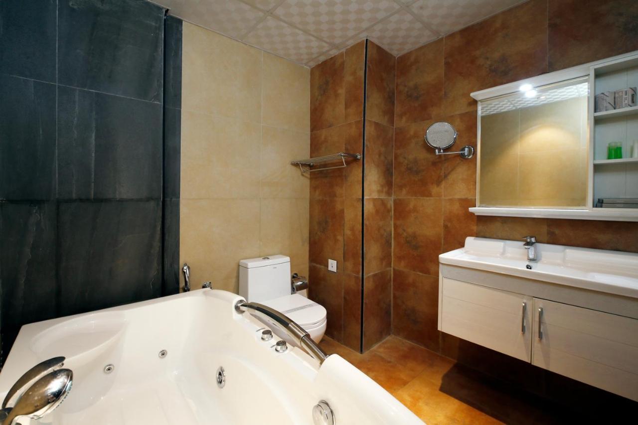 Hotel Park Residency Nilambūr Buitenkant foto