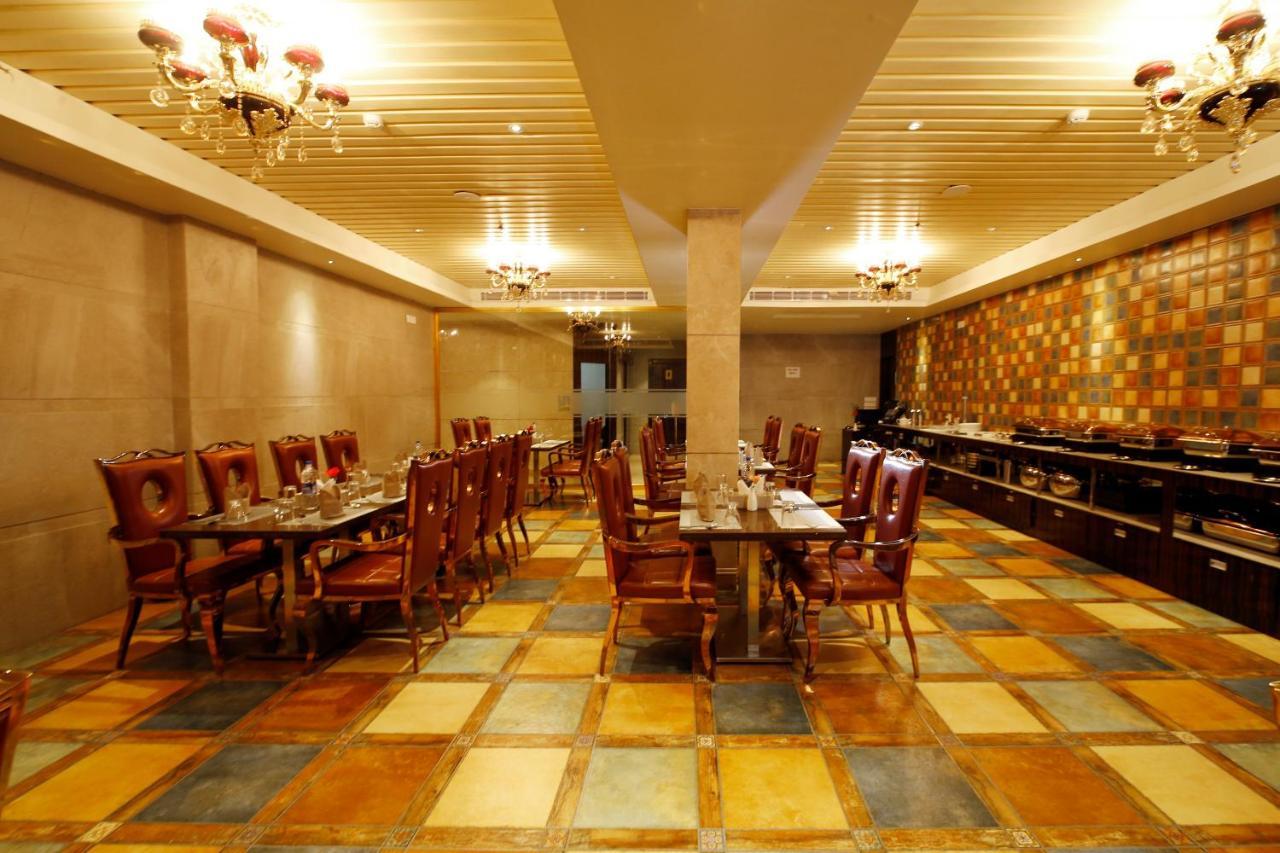 Hotel Park Residency Nilambūr Buitenkant foto